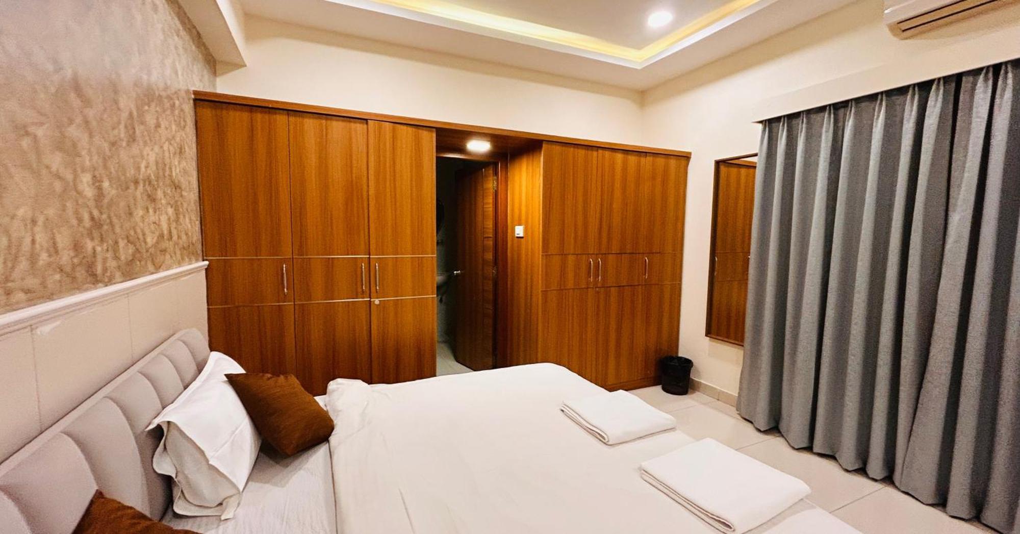 Dcasa Apartment Hotel Χιντεραμπάντ Εξωτερικό φωτογραφία